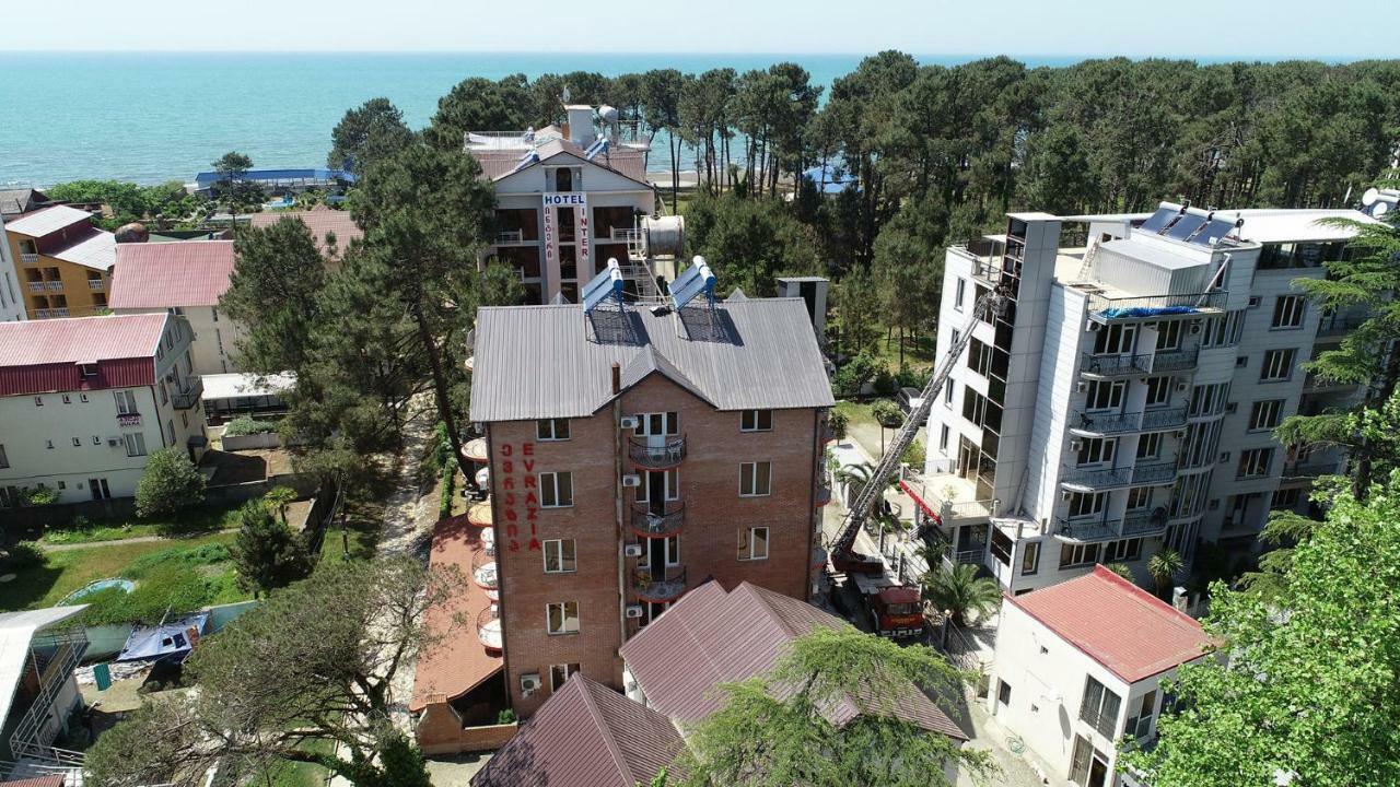 Hotel Evrazia يوريكي المظهر الخارجي الصورة